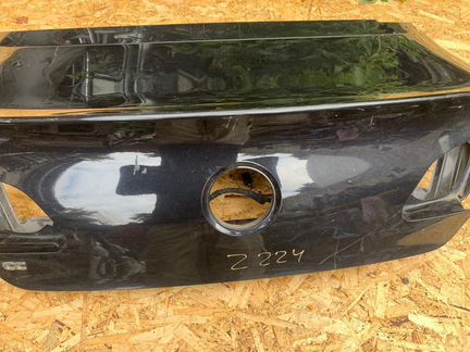 Крышка (дверь) багажника на Volkswagen Passat CC I