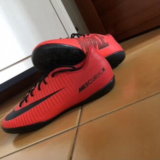 Бутсы (футзалки) Nike