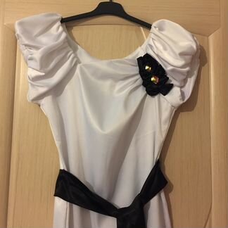 Платье белое