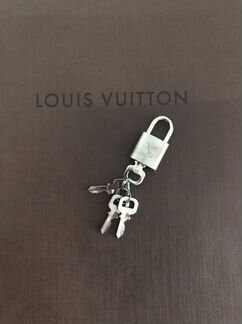 Брелок louis vuitton оригинал