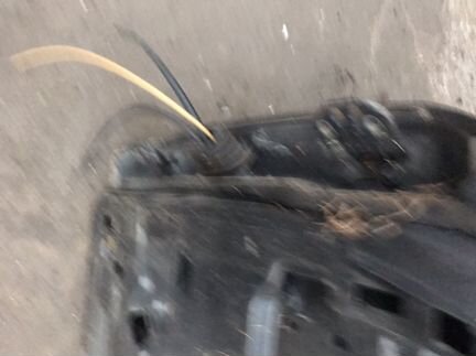 Дверь правая передняя Мерседес (124 с85 по 95г)