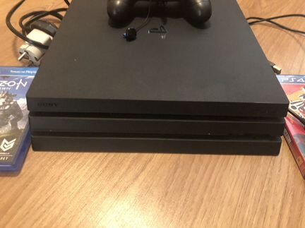 Sony PS4 pro 1tb