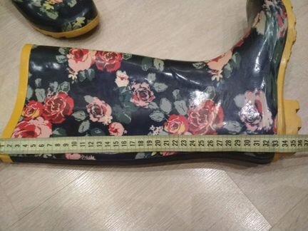 Резиновые сапоги