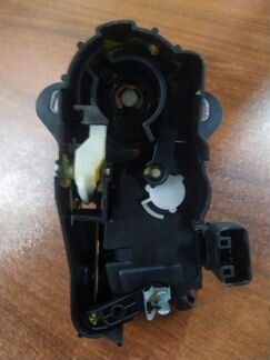 Замок багажника электро + ключ Mitsubishi Carisma