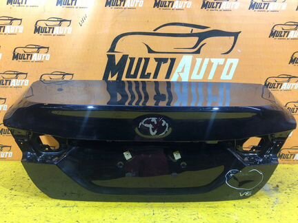 Крышка багажника Toyota Camry 70 2017-2020