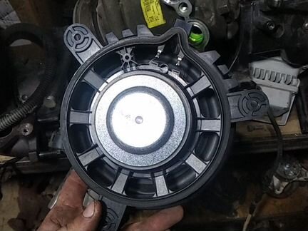 Колонка задняя правая Вольво v 40