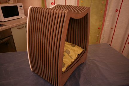 Дом для кота и табурет 2 в 1