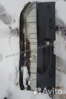 Suzuki Liana задняя панель багажника