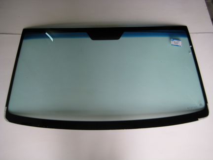 Лобовое стекло LT48 (Фольксваген лт48) 95-06 г. в