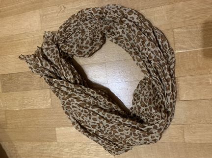 Женский шарф платок