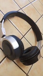 Беспроводные наушники Bluetooth