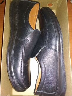 Продаю туфли мужские черные 43 размер