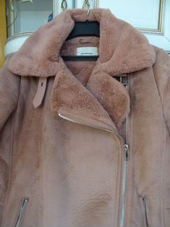 Дубленка stradivarius розовая