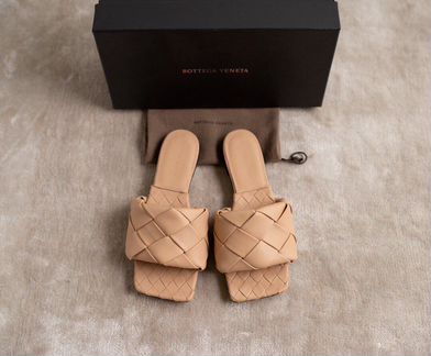 Шлёпанцы Bottega Veneta