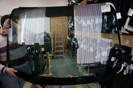 Лобовое стекло Kia Sportage (Киа Спортаж)