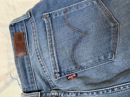 Джинсы Levi’s 714 w26 l30 новые оригинал