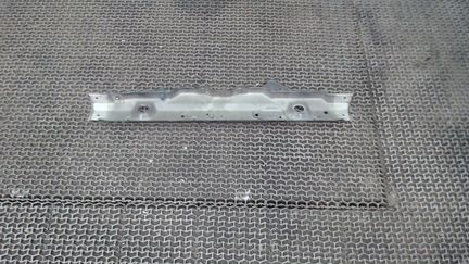 Рамка капота Toyota Prius, 2007